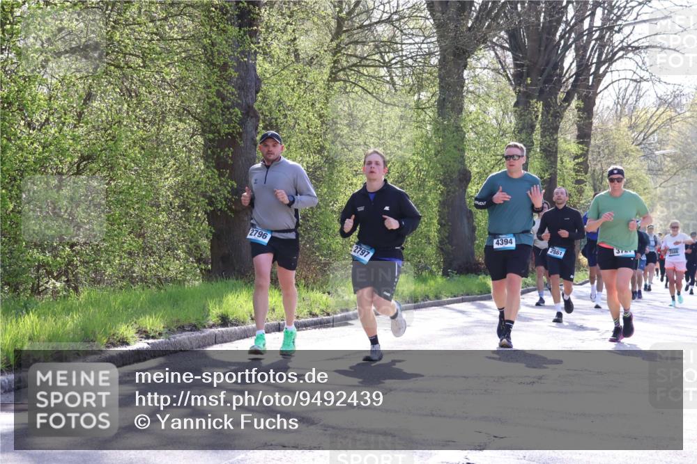 12.04.2026 - 45. Internationalen Wilhelmsburger Insellauf Yannick Fuchs http://msf.ph/oto/9492439 12.04.2026 10:44:48 Laufen 2796, 2797, 4394, 2861, 1568 meine-sportfotos.de