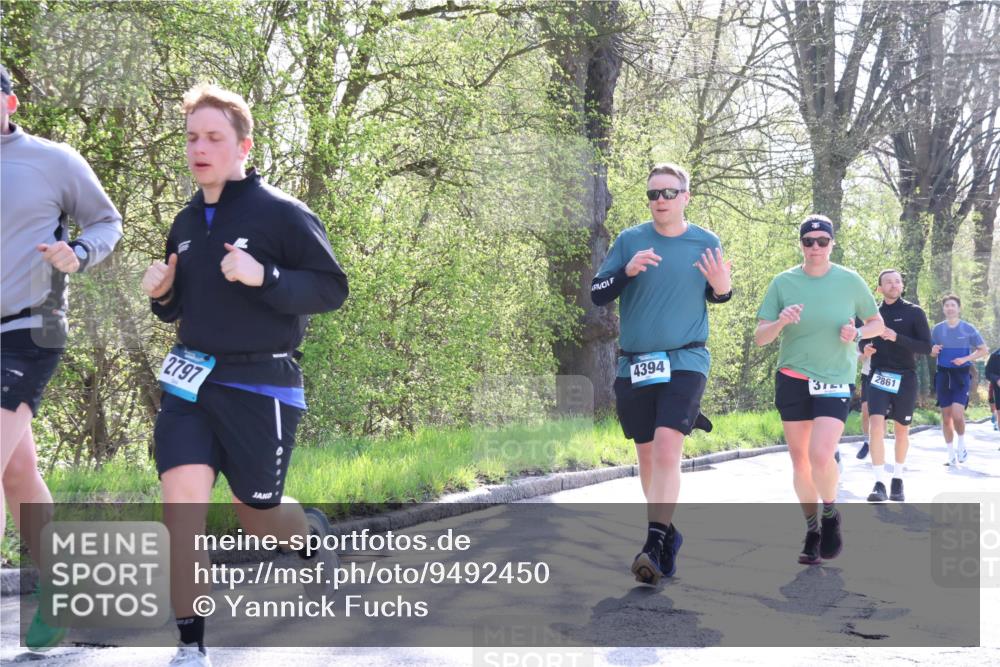 12.04.2026 - 45. Internationalen Wilhelmsburger Insellauf Yannick Fuchs http://msf.ph/oto/9492450 12.04.2026 10:44:50 Laufen 2797, 4394, 31, 2861 meine-sportfotos.de
