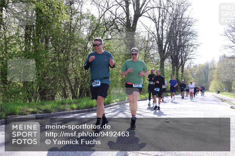 12.04.2026 - 45. Internationalen Wilhelmsburger Insellauf Yannick Fuchs http://msf.ph/oto/9492463 12.04.2026 10:44:52 Laufen 4394, 37, 2847, 2861 meine-sportfotos.de