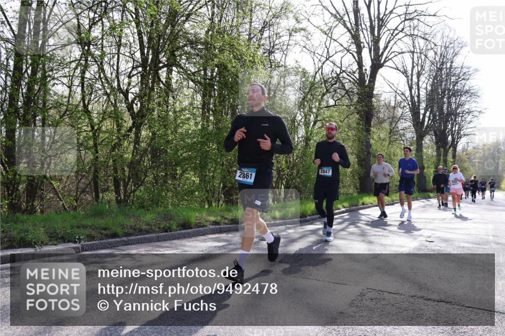 12.04.2026 - 45. Internationalen Wilhelmsburger Insellauf Yannick Fuchs http://msf.ph/oto/9492478 12.04.2026 10:44:55 Laufen 2861, 2847 meine-sportfotos.de