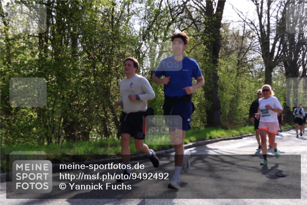 12.04.2026 - 45. Internationalen Wilhelmsburger Insellauf Yannick Fuchs http://msf.ph/oto/9492492 12.04.2026 10:44:57 Laufen 3568 meine-sportfotos.de
