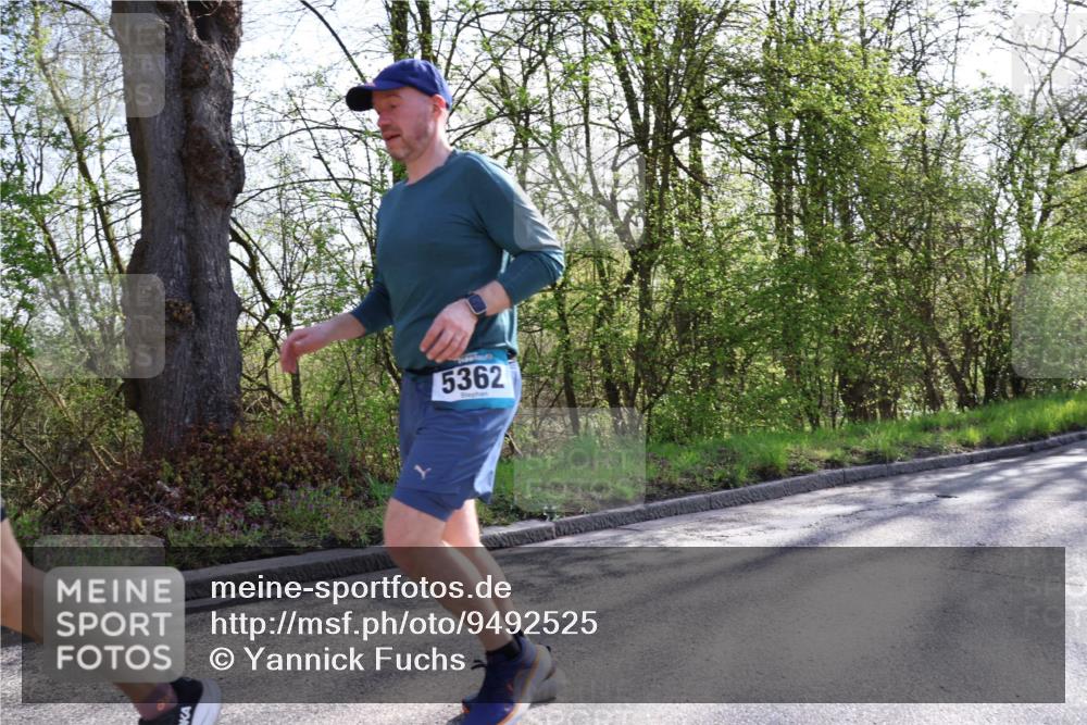 12.04.2026 - 45. Internationalen Wilhelmsburger Insellauf Yannick Fuchs http://msf.ph/oto/9492525 12.04.2026 10:45:01 Laufen 5362 meine-sportfotos.de
