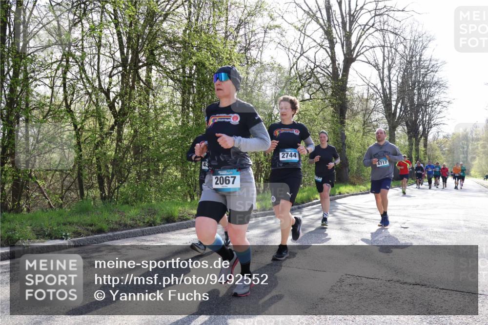 12.04.2026 - 45. Internationalen Wilhelmsburger Insellauf Yannick Fuchs http://msf.ph/oto/9492552 12.04.2026 10:45:05 Laufen 2067, 2744, 4717 meine-sportfotos.de