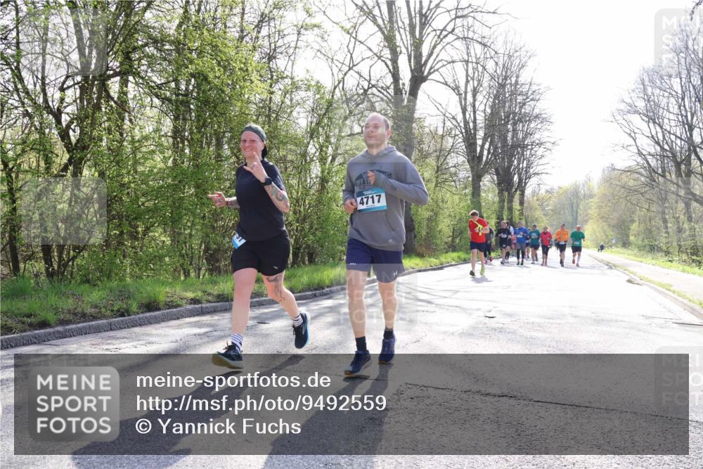 12.04.2026 - 45. Internationalen Wilhelmsburger Insellauf Yannick Fuchs http://msf.ph/oto/9492559 12.04.2026 10:45:06 Laufen 4717 meine-sportfotos.de