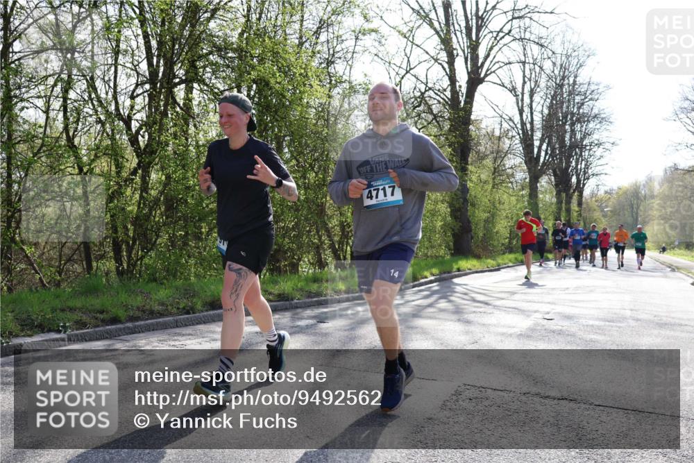 12.04.2026 - 45. Internationalen Wilhelmsburger Insellauf Yannick Fuchs http://msf.ph/oto/9492562 12.04.2026 10:45:07 Laufen 4717, 14 meine-sportfotos.de