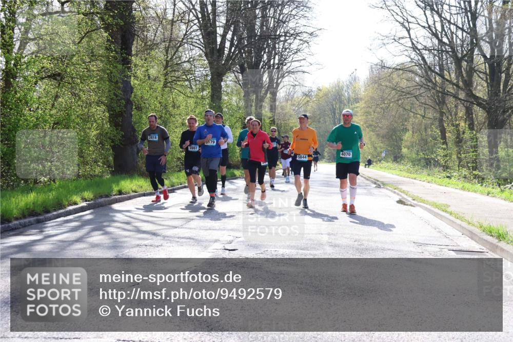 12.04.2026 - 45. Internationalen Wilhelmsburger Insellauf Yannick Fuchs http://msf.ph/oto/9492579 12.04.2026 10:45:10 Laufen 2818, 3997, 179, 5844, 4070 meine-sportfotos.de