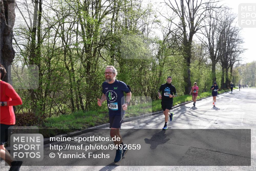 12.04.2026 - 45. Internationalen Wilhelmsburger Insellauf Yannick Fuchs http://msf.ph/oto/9492659 12.04.2026 10:45:24 Laufen 361, 4368, 4027, 4448 meine-sportfotos.de