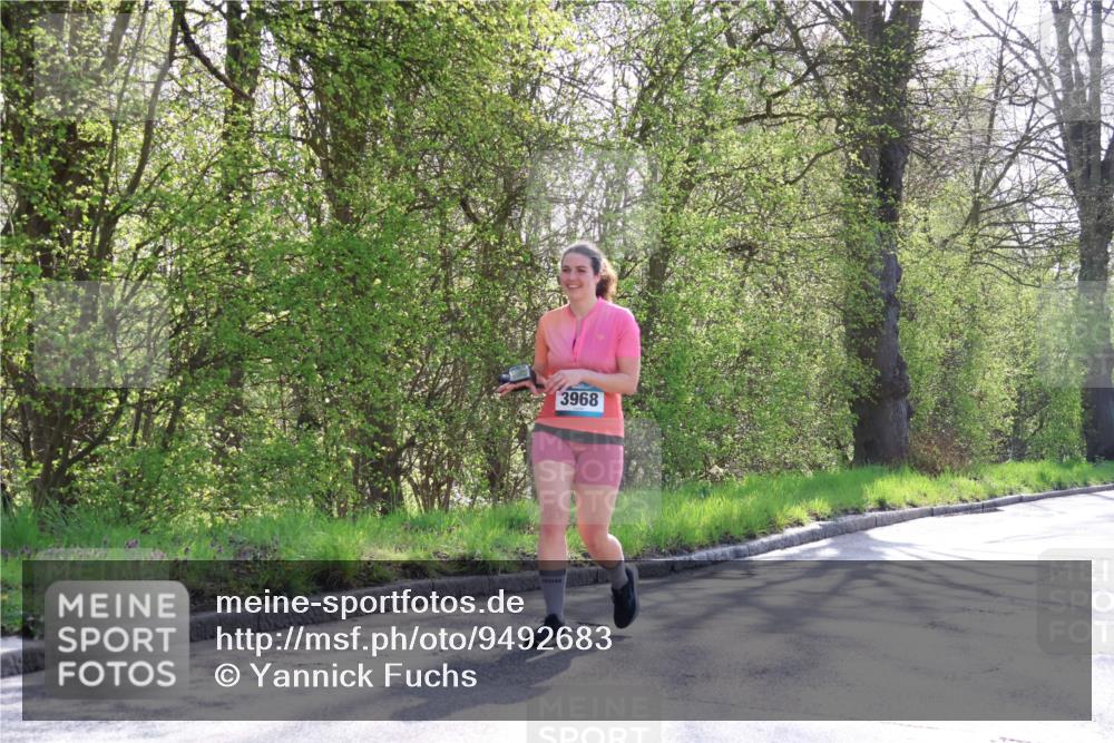12.04.2026 - 45. Internationalen Wilhelmsburger Insellauf Yannick Fuchs http://msf.ph/oto/9492683 12.04.2026 10:45:29 Laufen 3968 meine-sportfotos.de
