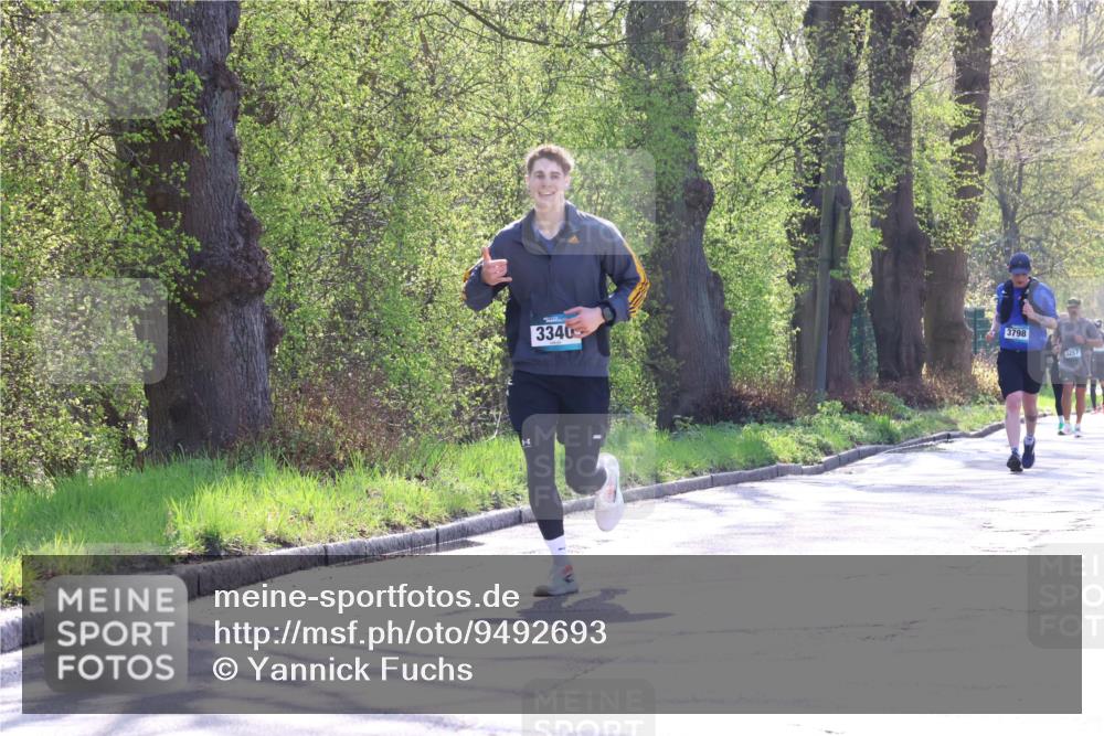 12.04.2026 - 45. Internationalen Wilhelmsburger Insellauf Yannick Fuchs http://msf.ph/oto/9492693 12.04.2026 10:45:33 Laufen 3340, 3798, 3257 meine-sportfotos.de
