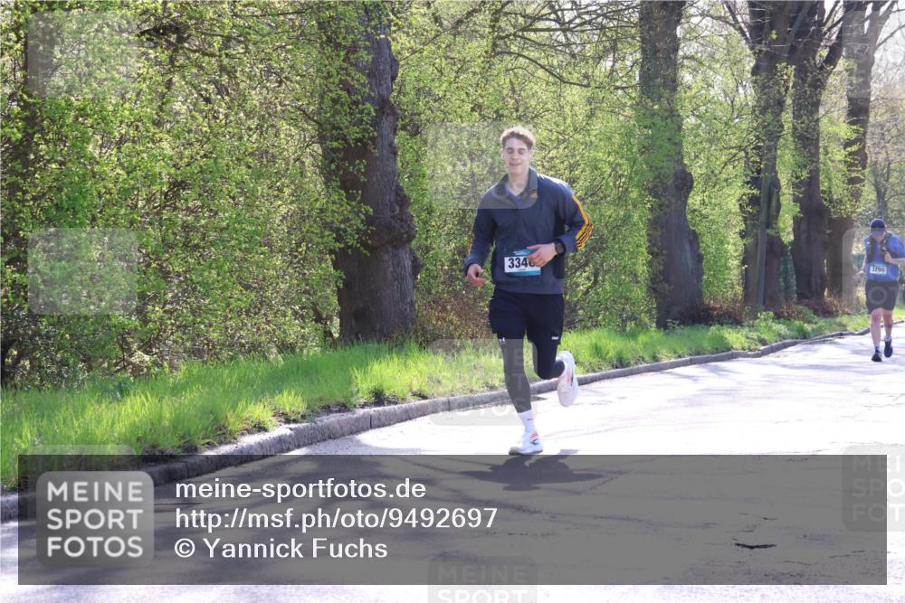 12.04.2026 - 45. Internationalen Wilhelmsburger Insellauf Yannick Fuchs http://msf.ph/oto/9492697 12.04.2026 10:45:34 Laufen 3346, 3798 meine-sportfotos.de