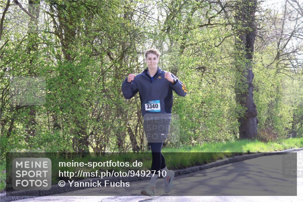12.04.2026 - 45. Internationalen Wilhelmsburger Insellauf Yannick Fuchs http://msf.ph/oto/9492710 12.04.2026 10:45:36 Laufen 3340 meine-sportfotos.de