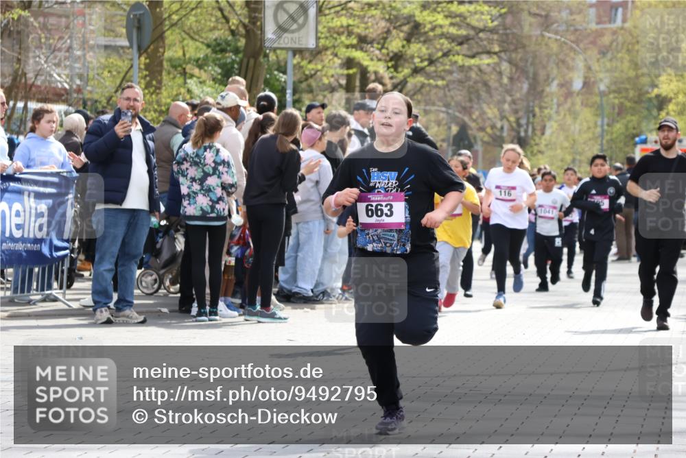 12.04.2026 - 45. Internationalen Wilhelmsburger Insellauf Strokosch-Dieckow http://msf.ph/oto/9492795 12.04.2026 14:50:48 Ziel 331, 626, 895, 357, 889, 408, 351, 893, 455, 388, 663, 359, 858, 531, 493, 1822 meine-sportfotos.de