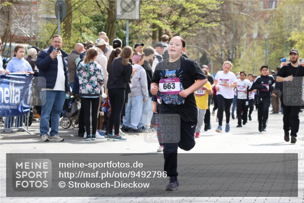 12.04.2026 - 45. Internationalen Wilhelmsburger Insellauf Strokosch-Dieckow http://msf.ph/oto/9492796 12.04.2026 14:50:48 Ziel 331, 626, 895, 357, 889, 408, 351, 893, 455, 388, 663, 359, 858, 531, 493, 1822 meine-sportfotos.de