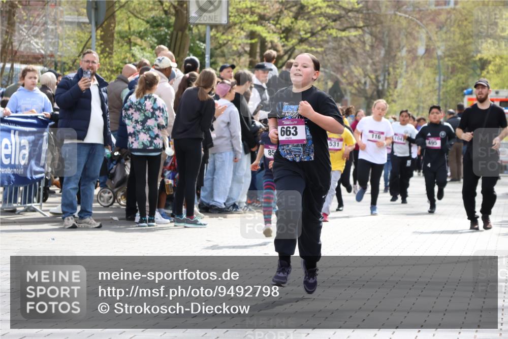 12.04.2026 - 45. Internationalen Wilhelmsburger Insellauf Strokosch-Dieckow http://msf.ph/oto/9492798 12.04.2026 14:50:48 Ziel 331, 626, 895, 357, 889, 408, 351, 893, 455, 388, 663, 359, 858, 531, 493, 1822 meine-sportfotos.de