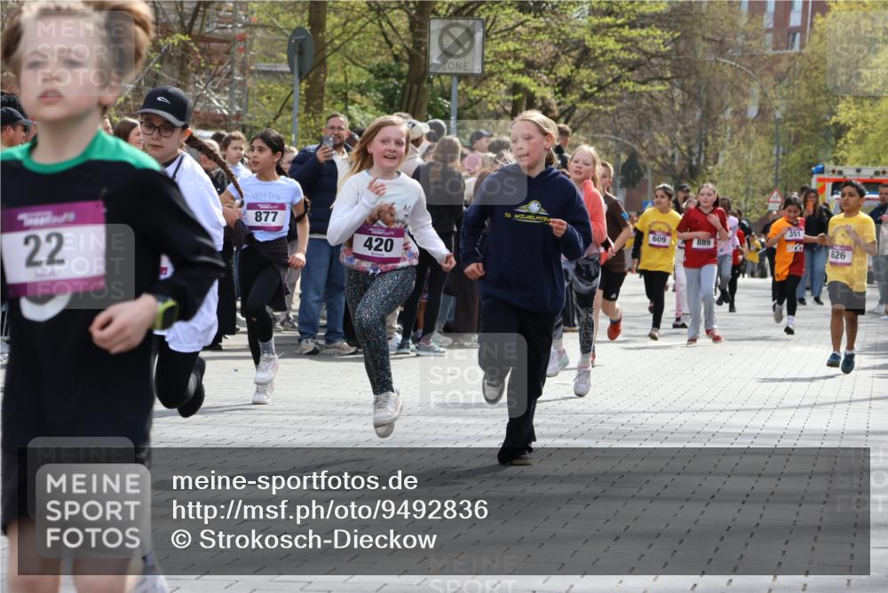 12.04.2026 - 45. Internationalen Wilhelmsburger Insellauf Strokosch-Dieckow http://msf.ph/oto/9492836 12.04.2026 14:50:36 Ziel 880, 151, 1035, 330, 362, 865, 1844, 98, 22, 654, 420, 877, 1049, 1837, 609, 331 meine-sportfotos.de