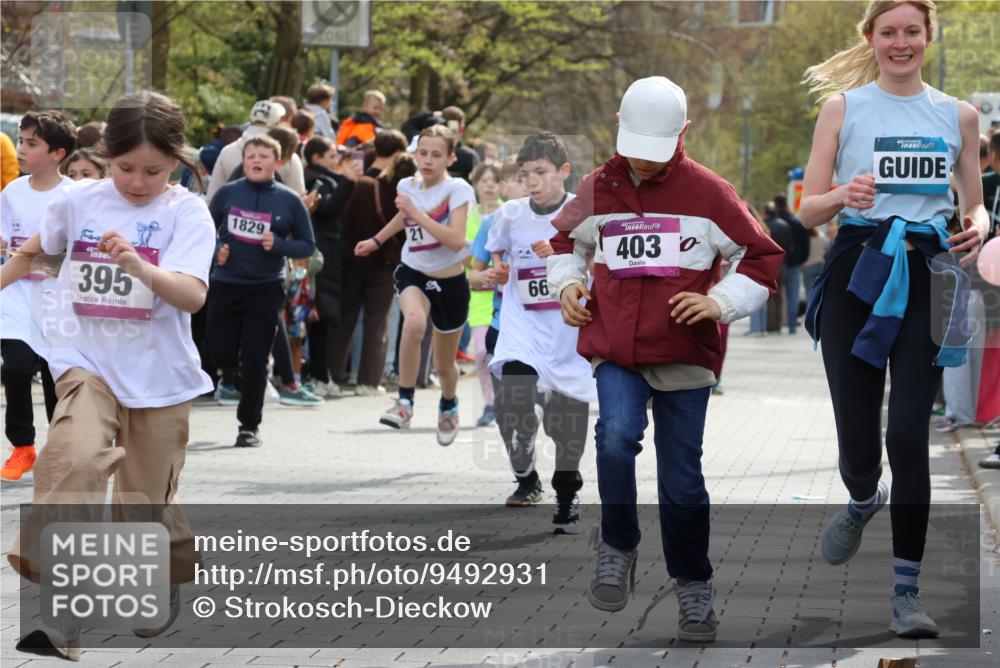 12.04.2026 - 45. Internationalen Wilhelmsburger Insellauf Strokosch-Dieckow http://msf.ph/oto/9492931 12.04.2026 14:50:09 Ziel 141, 164, 113, 1845, 1849, 1810, 352, 902, 1814, 860, 854, 885, 1801, 138, 355, 856, 1038, 516, 445, 395, 600, 168, 396, 871, 173, 369, 21, 403, 398, 1064, 667, 661, 1829, 561, 469 meine-sportfotos.de