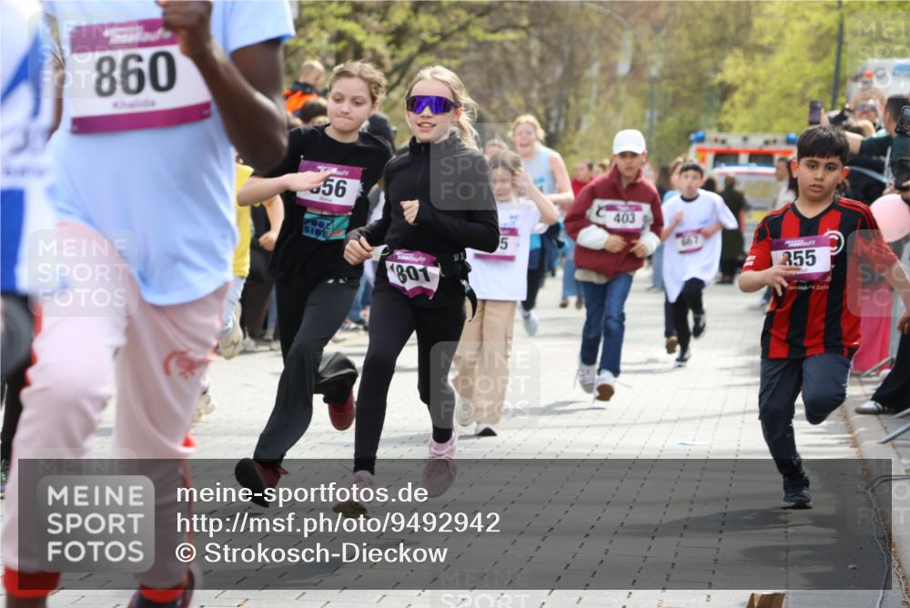 12.04.2026 - 45. Internationalen Wilhelmsburger Insellauf Strokosch-Dieckow http://msf.ph/oto/9492942 12.04.2026 14:50:06 Ziel 898, 1039, 901, 131, 1061, 624, 1825, 141, 164, 113, 1845, 1849, 1810, 352, 902, 1814, 860, 854, 885, 1801, 138, 355, 856, 1038, 516, 445, 395, 600, 168, 396, 871, 173, 369, 21, 403, 398, 1064 meine-sportfotos.de