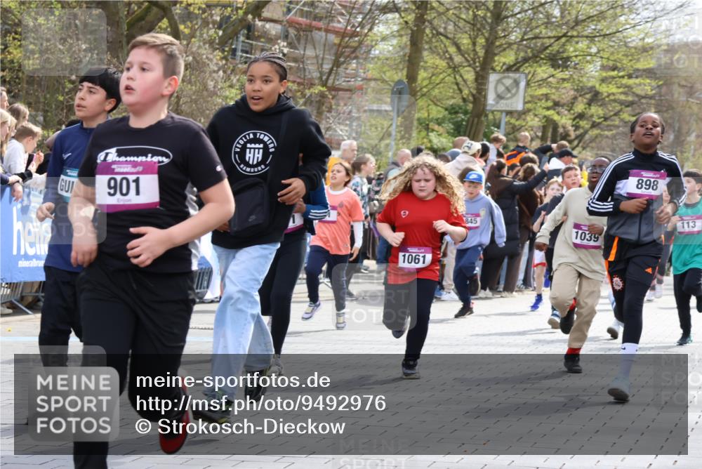 12.04.2026 - 45. Internationalen Wilhelmsburger Insellauf Strokosch-Dieckow http://msf.ph/oto/9492976 12.04.2026 14:49:59 Ziel 466, 878, 849, 861, 875, 572, 336, 1036, 1847, 400, 672, 368, 898, 1039, 901, 131, 1061, 624, 1825, 141, 164, 113, 1845, 1849, 1810, 352, 902, 1814, 860 meine-sportfotos.de