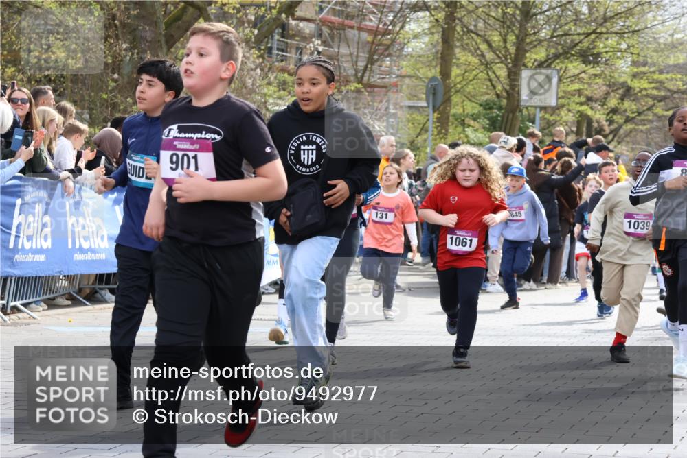 12.04.2026 - 45. Internationalen Wilhelmsburger Insellauf Strokosch-Dieckow http://msf.ph/oto/9492977 12.04.2026 14:49:59 Ziel 466, 878, 849, 861, 875, 572, 336, 1036, 1847, 400, 672, 368, 898, 1039, 901, 131, 1061, 624, 1825, 141, 164, 113, 1845, 1849, 1810, 352, 902, 1814, 860 meine-sportfotos.de
