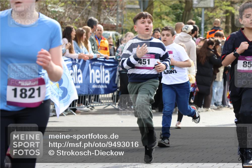12.04.2026 - 45. Internationalen Wilhelmsburger Insellauf Strokosch-Dieckow http://msf.ph/oto/9493016 12.04.2026 14:49:48 Ziel 497, 1808, 406, 1811, 367, 1830, 1848, 439, 389, 1821, 857, 872, 402, 451, 608, 466, 878, 849, 861, 875 meine-sportfotos.de
