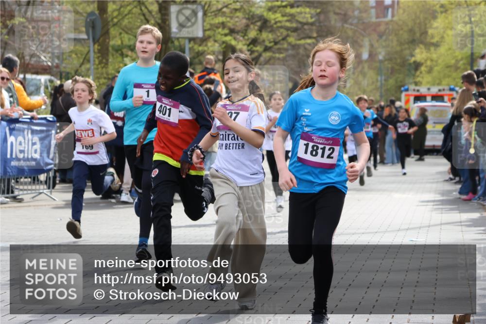 12.04.2026 - 45. Internationalen Wilhelmsburger Insellauf Strokosch-Dieckow http://msf.ph/oto/9493053 12.04.2026 14:49:38 Ziel 458, 161, 542, 1842, 894, 882, 652, 1818, 867, 377, 879, 1839, 401, 1812, 106, 169, 1, 1813, 497, 1808, 406, 1811, 367, 1830 meine-sportfotos.de