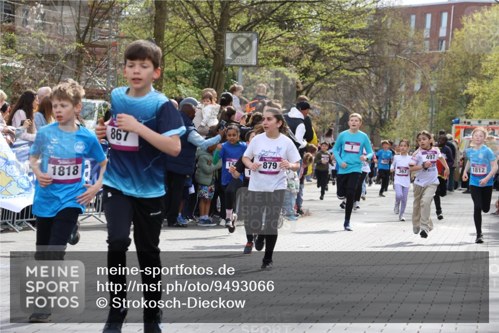 12.04.2026 - 45. Internationalen Wilhelmsburger Insellauf Strokosch-Dieckow http://msf.ph/oto/9493066 12.04.2026 14:49:34 Ziel 1809, 440, 881, 348, 602, 627, 458, 161, 542, 1842, 894, 882, 652, 1818, 867, 377, 879, 1839, 401, 1812, 106, 169, 1 meine-sportfotos.de