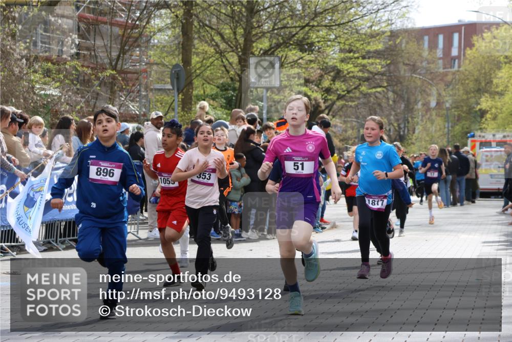 12.04.2026 - 45. Internationalen Wilhelmsburger Insellauf Strokosch-Dieckow http://msf.ph/oto/9493128 12.04.2026 14:49:20 Ziel 1043, 101, 1063, 1048, 601, 418, 684, 597, 1823, 375, 2, 896, 372, 1055, 51, 693, 1817, 100, 855, 897, 353, 666, 1827, 378, 17, 501 meine-sportfotos.de