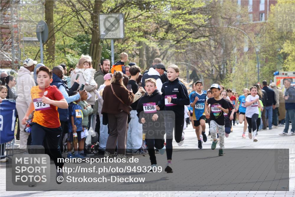 12.04.2026 - 45. Internationalen Wilhelmsburger Insellauf Strokosch-Dieckow http://msf.ph/oto/9493209 12.04.2026 14:49:02 Ziel 36, 904, 1807, 386, 421, 903, 31, 373, 38, 1804, 1836, 5015, 876, 1816, 1815, 428 meine-sportfotos.de