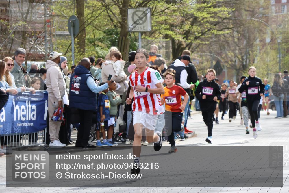 12.04.2026 - 45. Internationalen Wilhelmsburger Insellauf Strokosch-Dieckow http://msf.ph/oto/9493216 12.04.2026 14:49:00 Ziel 906, 1045, 36, 904, 1807, 386, 421, 903, 31, 373, 38, 1804, 1836, 5015 meine-sportfotos.de