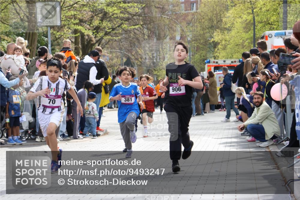 12.04.2026 - 45. Internationalen Wilhelmsburger Insellauf Strokosch-Dieckow http://msf.ph/oto/9493247 12.04.2026 14:48:51 Ziel 1846, 683, 900, 899, 49, 424, 70, 381, 906, 1045, 36, 904, 1807 meine-sportfotos.de