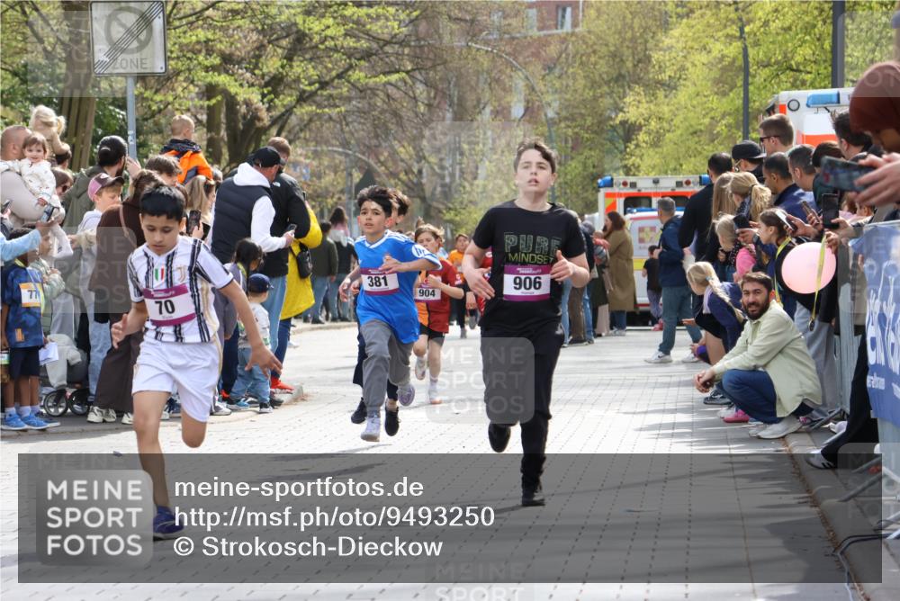 12.04.2026 - 45. Internationalen Wilhelmsburger Insellauf Strokosch-Dieckow http://msf.ph/oto/9493250 12.04.2026 14:48:51 Ziel 1846, 683, 900, 899, 49, 424, 70, 381, 906, 1045, 36, 904, 1807 meine-sportfotos.de