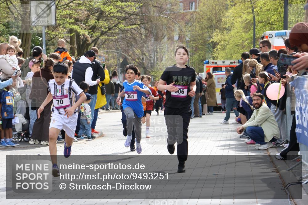 12.04.2026 - 45. Internationalen Wilhelmsburger Insellauf Strokosch-Dieckow http://msf.ph/oto/9493251 12.04.2026 14:48:51 Ziel 1846, 683, 900, 899, 49, 424, 70, 381, 906, 1045, 36, 904, 1807 meine-sportfotos.de
