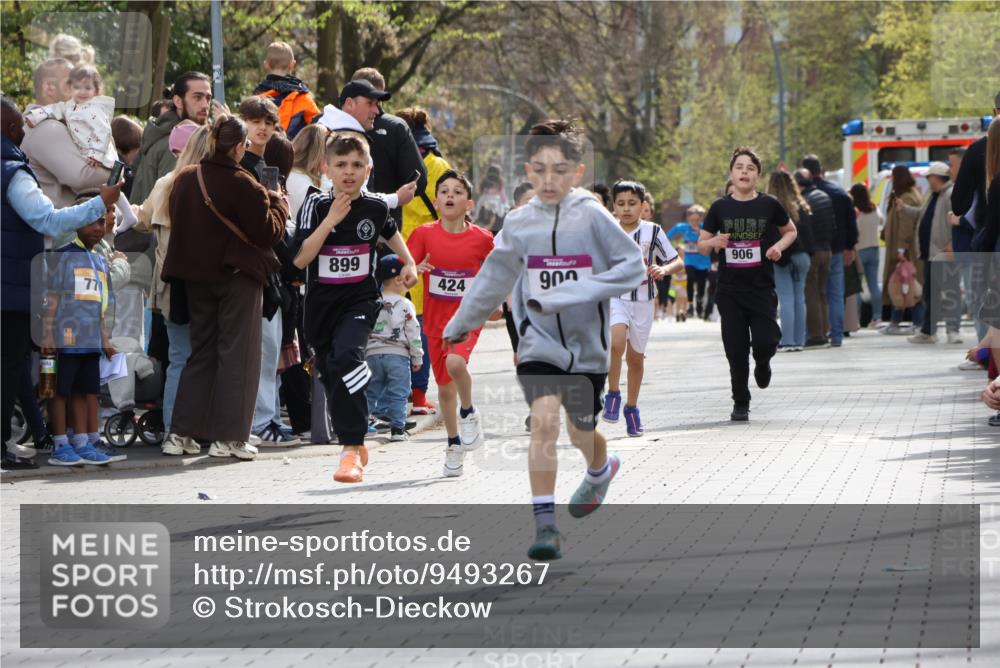 12.04.2026 - 45. Internationalen Wilhelmsburger Insellauf Strokosch-Dieckow http://msf.ph/oto/9493267 12.04.2026 14:48:47 Ziel 1826, 1841, 337, 167, 1846, 683, 900, 899, 49, 424, 70, 381 meine-sportfotos.de