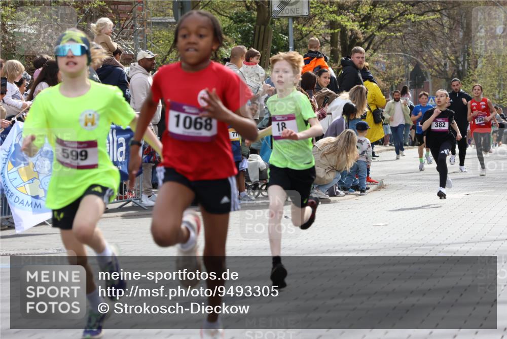 12.04.2026 - 45. Internationalen Wilhelmsburger Insellauf Strokosch-Dieckow http://msf.ph/oto/9493305 12.04.2026 14:48:34 Ziel 71, 1838, 1068, 599, 18, 382 meine-sportfotos.de