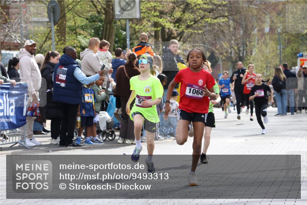 12.04.2026 - 45. Internationalen Wilhelmsburger Insellauf Strokosch-Dieckow http://msf.ph/oto/9493313 12.04.2026 14:48:32 Ziel 71, 1838, 1068, 599, 18, 382 meine-sportfotos.de