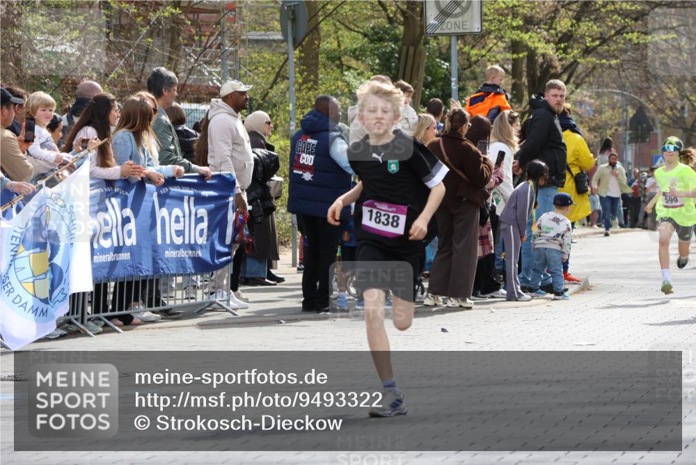12.04.2026 - 45. Internationalen Wilhelmsburger Insellauf Strokosch-Dieckow http://msf.ph/oto/9493322 12.04.2026 14:48:30 Ziel 71, 1838, 1068, 599, 18 meine-sportfotos.de