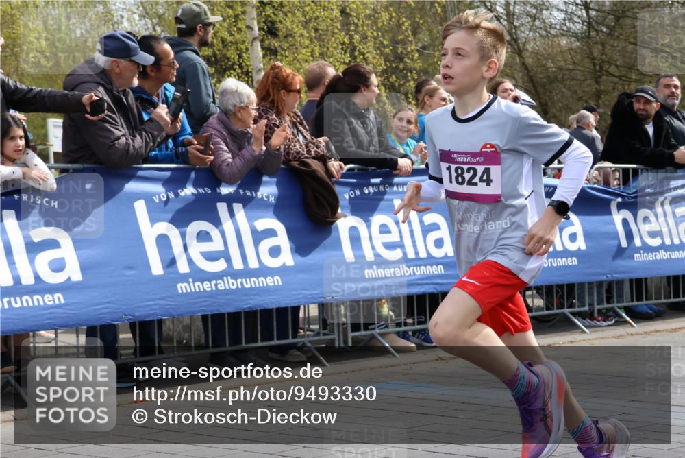 12.04.2026 - 45. Internationalen Wilhelmsburger Insellauf Strokosch-Dieckow http://msf.ph/oto/9493330 12.04.2026 14:48:23 Ziel 1835, 1824 meine-sportfotos.de