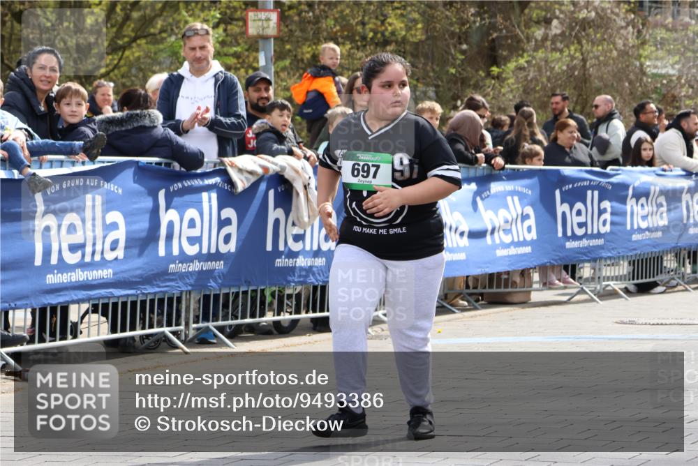12.04.2026 - 45. Internationalen Wilhelmsburger Insellauf Strokosch-Dieckow http://msf.ph/oto/9493386 12.04.2026 14:41:42 Ziel  meine-sportfotos.de