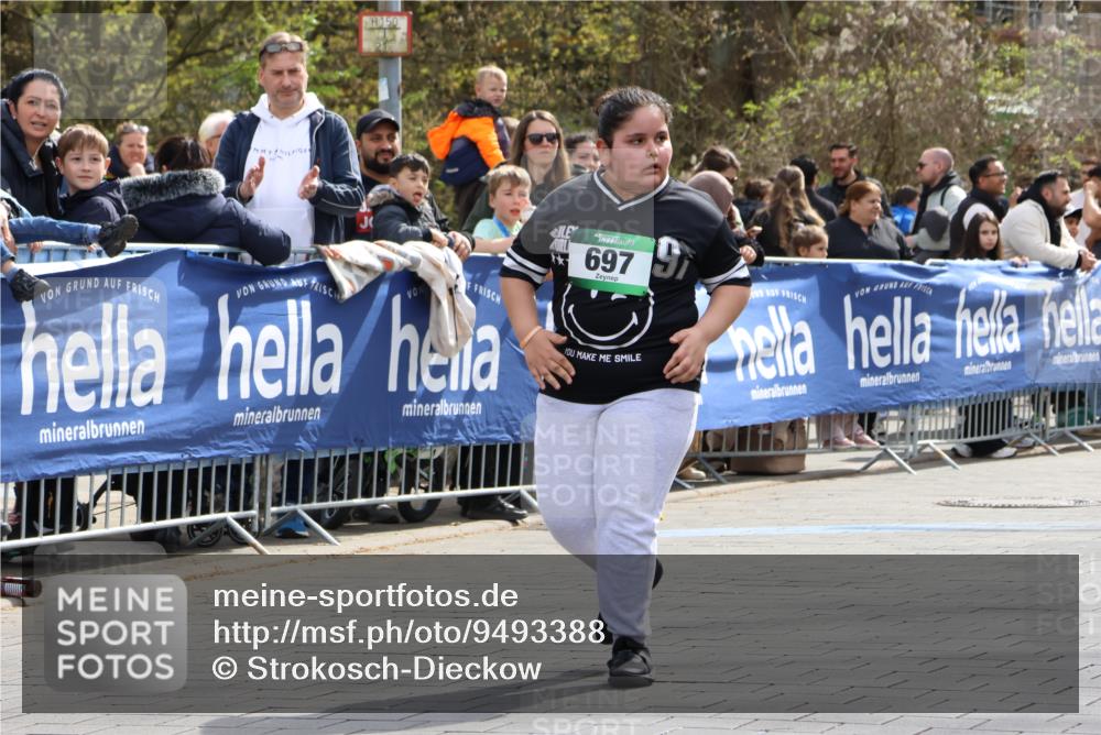 12.04.2026 - 45. Internationalen Wilhelmsburger Insellauf Strokosch-Dieckow http://msf.ph/oto/9493388 12.04.2026 14:41:42 Ziel  meine-sportfotos.de