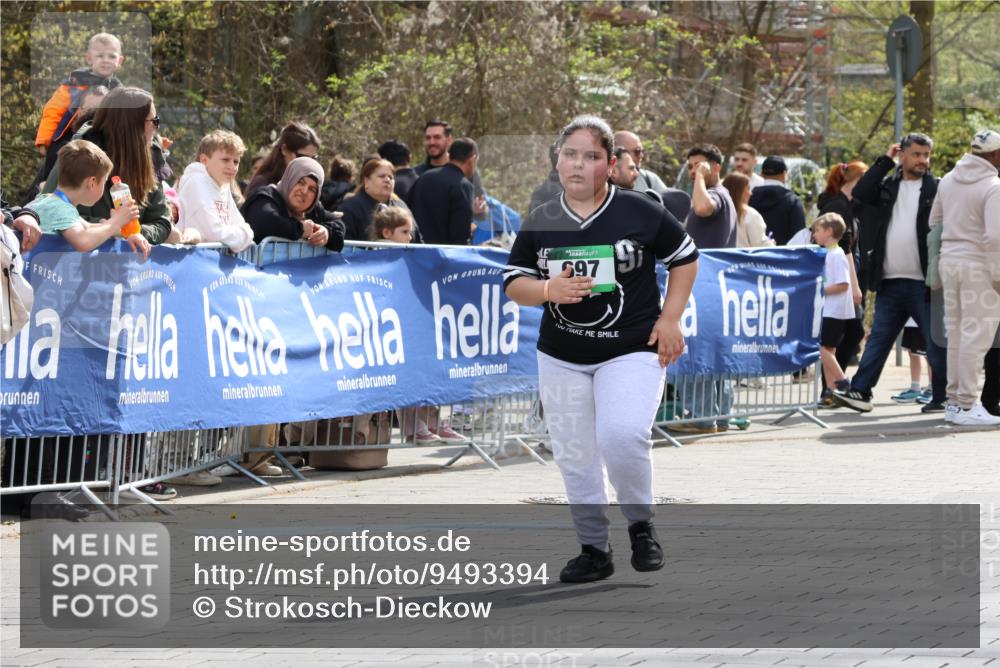 12.04.2026 - 45. Internationalen Wilhelmsburger Insellauf Strokosch-Dieckow http://msf.ph/oto/9493394 12.04.2026 14:41:40 Ziel  meine-sportfotos.de
