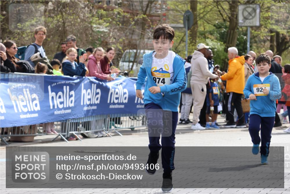 12.04.2026 - 45. Internationalen Wilhelmsburger Insellauf Strokosch-Dieckow http://msf.ph/oto/9493406 12.04.2026 14:38:44 Ziel  meine-sportfotos.de