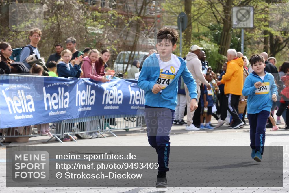 12.04.2026 - 45. Internationalen Wilhelmsburger Insellauf Strokosch-Dieckow http://msf.ph/oto/9493409 12.04.2026 14:38:44 Ziel  meine-sportfotos.de