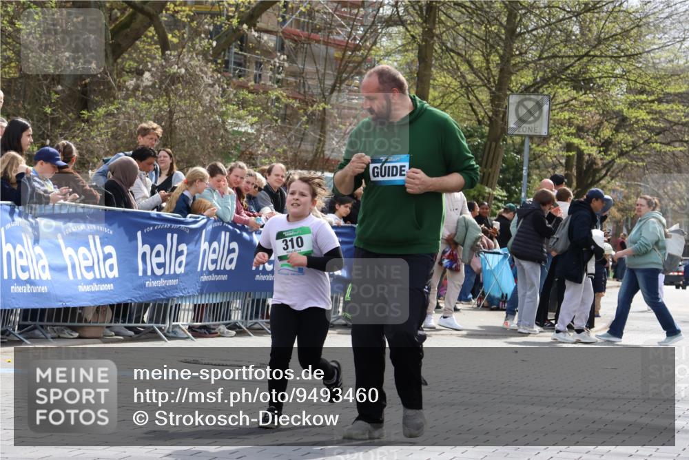 12.04.2026 - 45. Internationalen Wilhelmsburger Insellauf Strokosch-Dieckow http://msf.ph/oto/9493460 12.04.2026 14:37:06 Ziel 92, 874, 297, 310 meine-sportfotos.de