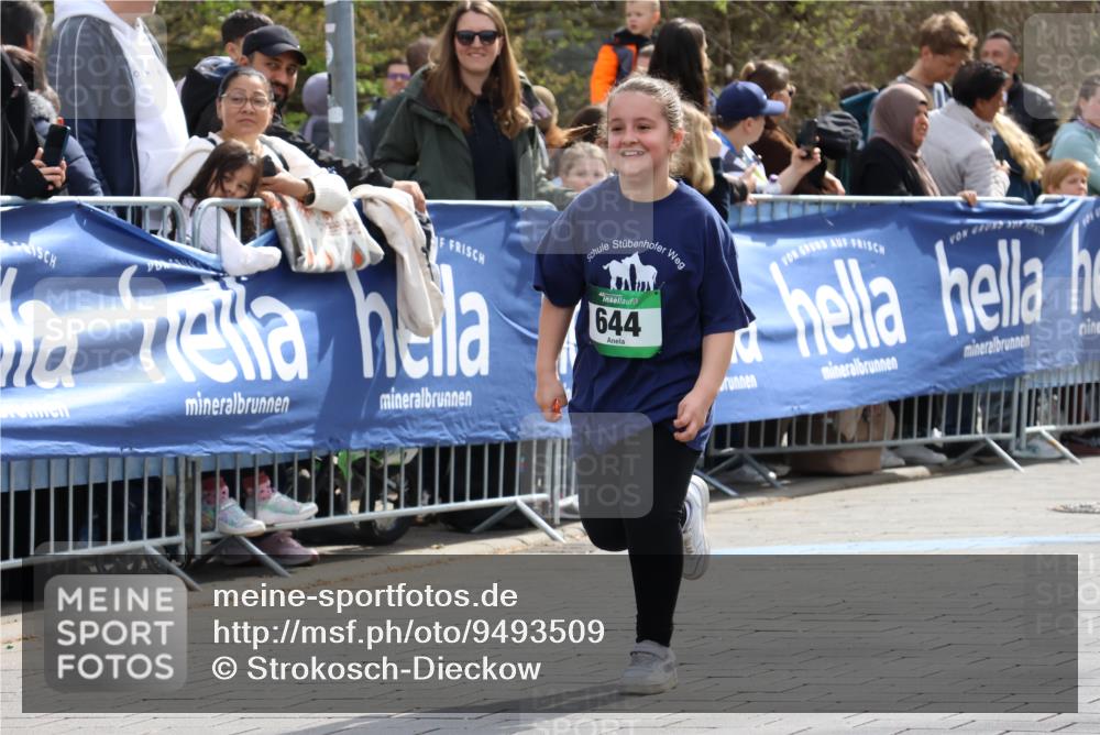 12.04.2026 - 45. Internationalen Wilhelmsburger Insellauf Strokosch-Dieckow http://msf.ph/oto/9493509 12.04.2026 14:36:46 Ziel 343, 665, 300, 644, 511 meine-sportfotos.de