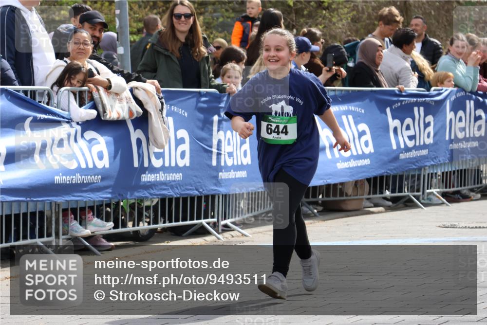 12.04.2026 - 45. Internationalen Wilhelmsburger Insellauf Strokosch-Dieckow http://msf.ph/oto/9493511 12.04.2026 14:36:46 Ziel 343, 665, 300, 644, 511 meine-sportfotos.de