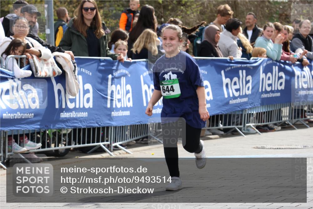 12.04.2026 - 45. Internationalen Wilhelmsburger Insellauf Strokosch-Dieckow http://msf.ph/oto/9493514 12.04.2026 14:36:46 Ziel 343, 665, 300, 644, 511 meine-sportfotos.de