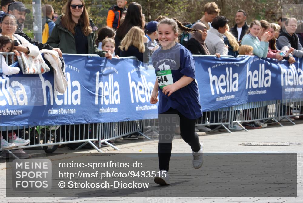 12.04.2026 - 45. Internationalen Wilhelmsburger Insellauf Strokosch-Dieckow http://msf.ph/oto/9493515 12.04.2026 14:36:46 Ziel 343, 665, 300, 644, 511 meine-sportfotos.de