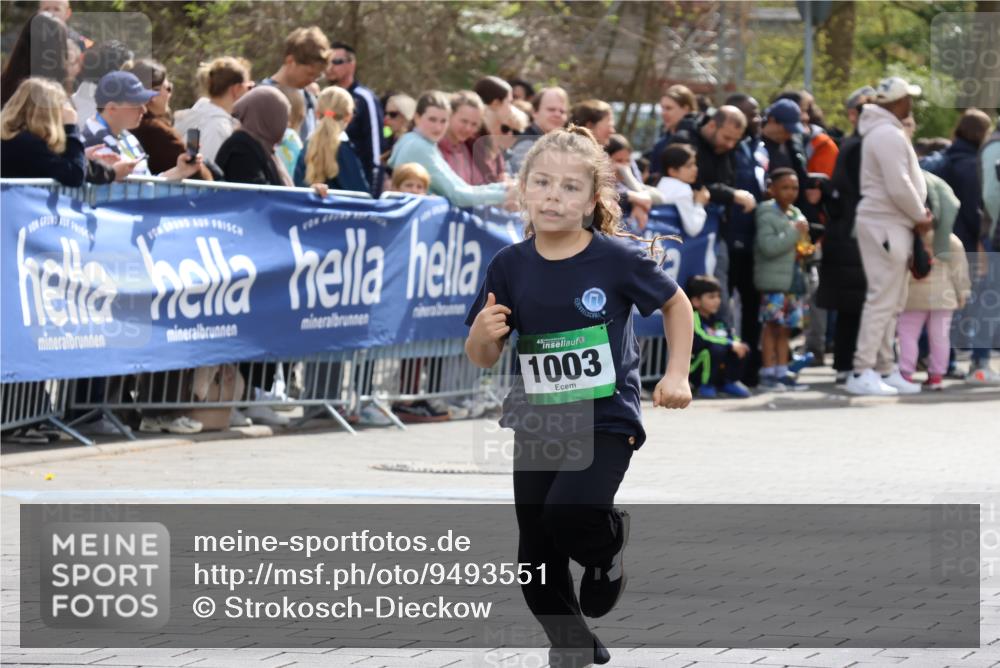 12.04.2026 - 45. Internationalen Wilhelmsburger Insellauf Strokosch-Dieckow http://msf.ph/oto/9493551 12.04.2026 14:36:31 Ziel 1013, 1030, 1033, 834, 1003, 296 meine-sportfotos.de