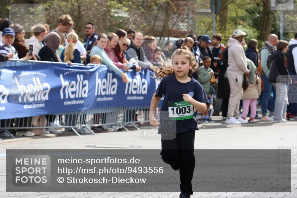 12.04.2026 - 45. Internationalen Wilhelmsburger Insellauf Strokosch-Dieckow http://msf.ph/oto/9493556 12.04.2026 14:36:30 Ziel 1013, 1030, 1033, 834, 1003 meine-sportfotos.de