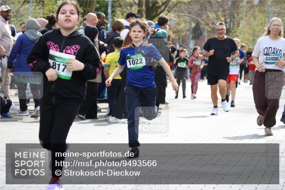 12.04.2026 - 45. Internationalen Wilhelmsburger Insellauf Strokosch-Dieckow http://msf.ph/oto/9493566 12.04.2026 14:36:18 Ziel 1024, 517, 521, 817, 1022 meine-sportfotos.de